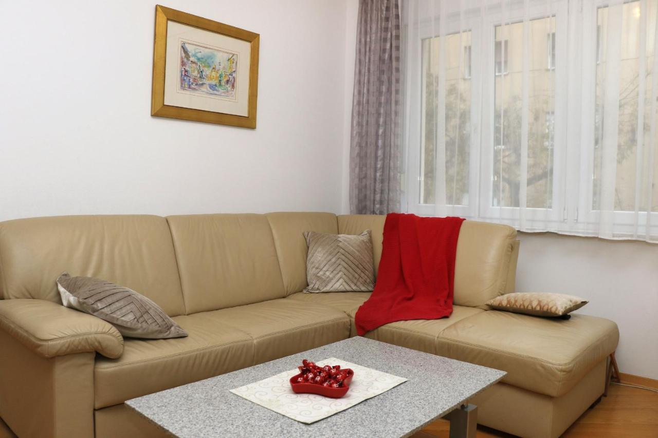 Apartment Elena 1, Zagreb City With Garage 外观 照片